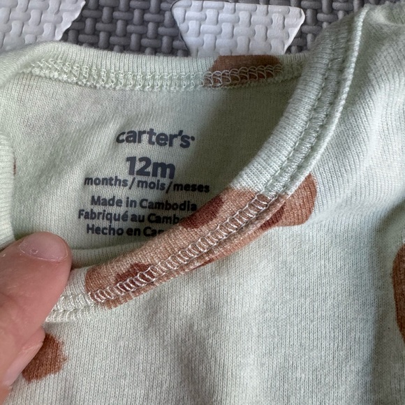 Like New Carter’s Bodysuit 5 pack set - Size 12 Months - Picture 2 of 2